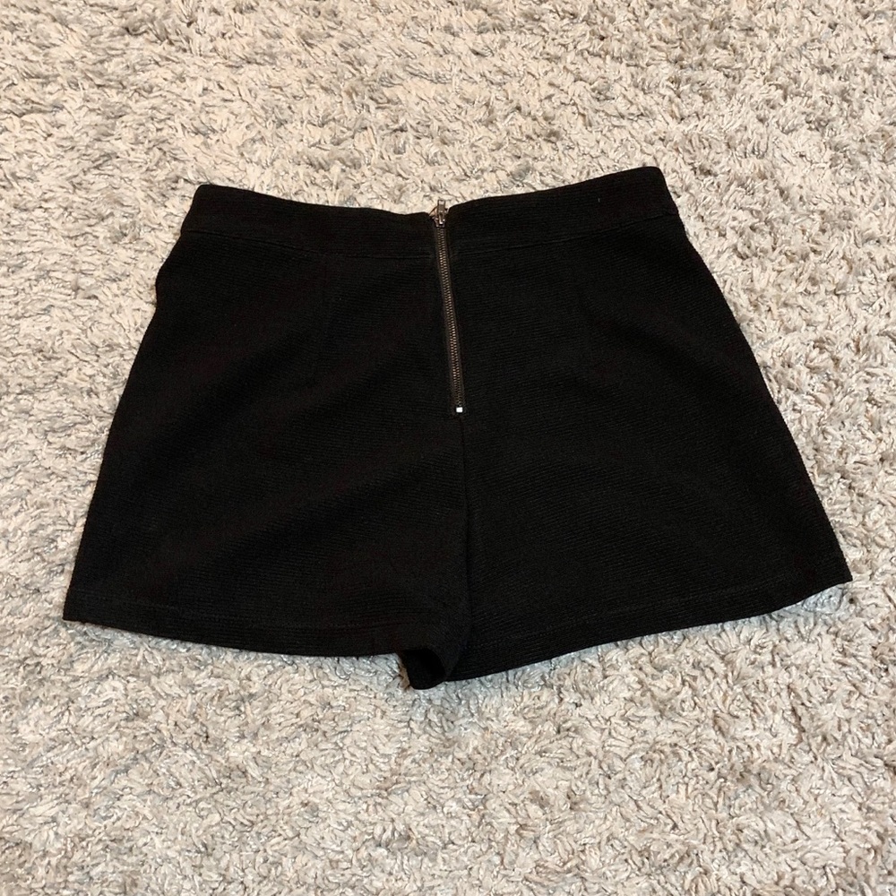 Black skort - Picture 2 of 4